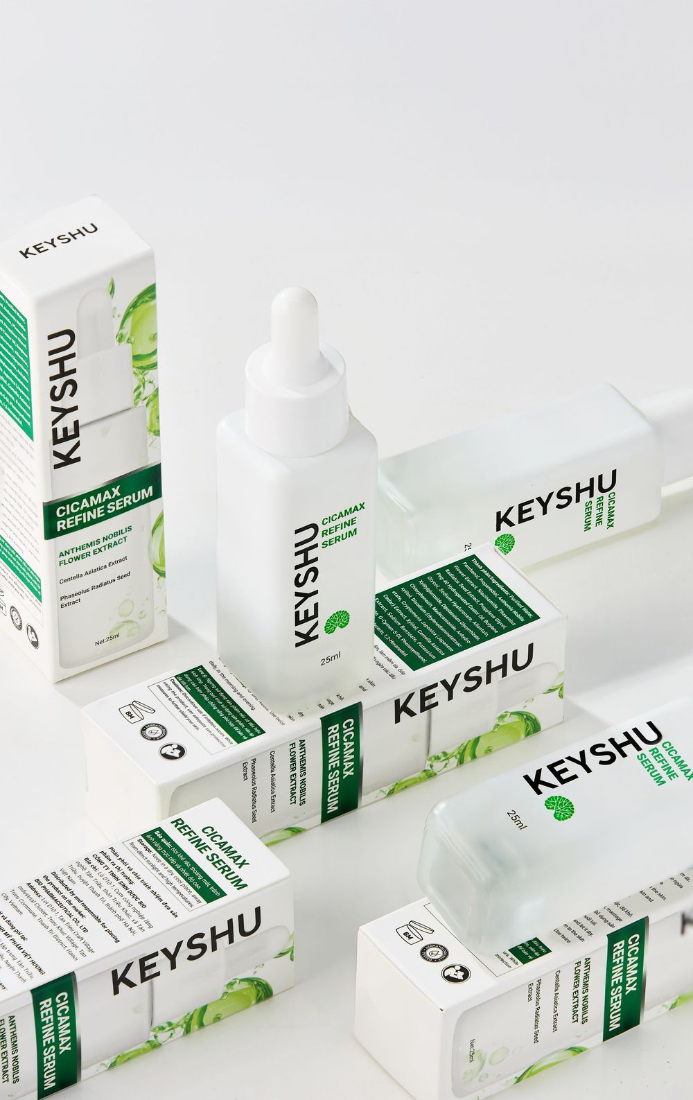 Ảnh chụp sản phẩm skincare cao cấp concept minimal hiện đại