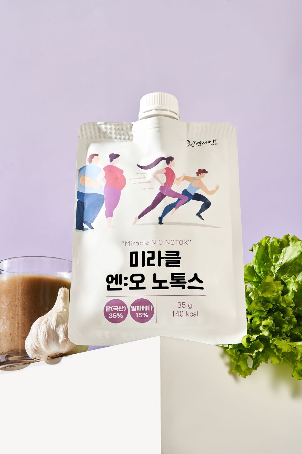 Chụp ảnh sản phẩm đồ uống thảo mộc phong cách lifestyle ánh sáng tự nhiên