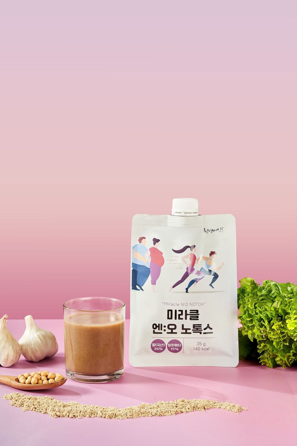 Chụp ảnh sản phẩm đồ uống thảo mộc phong cách lifestyle ánh sáng tự nhiên