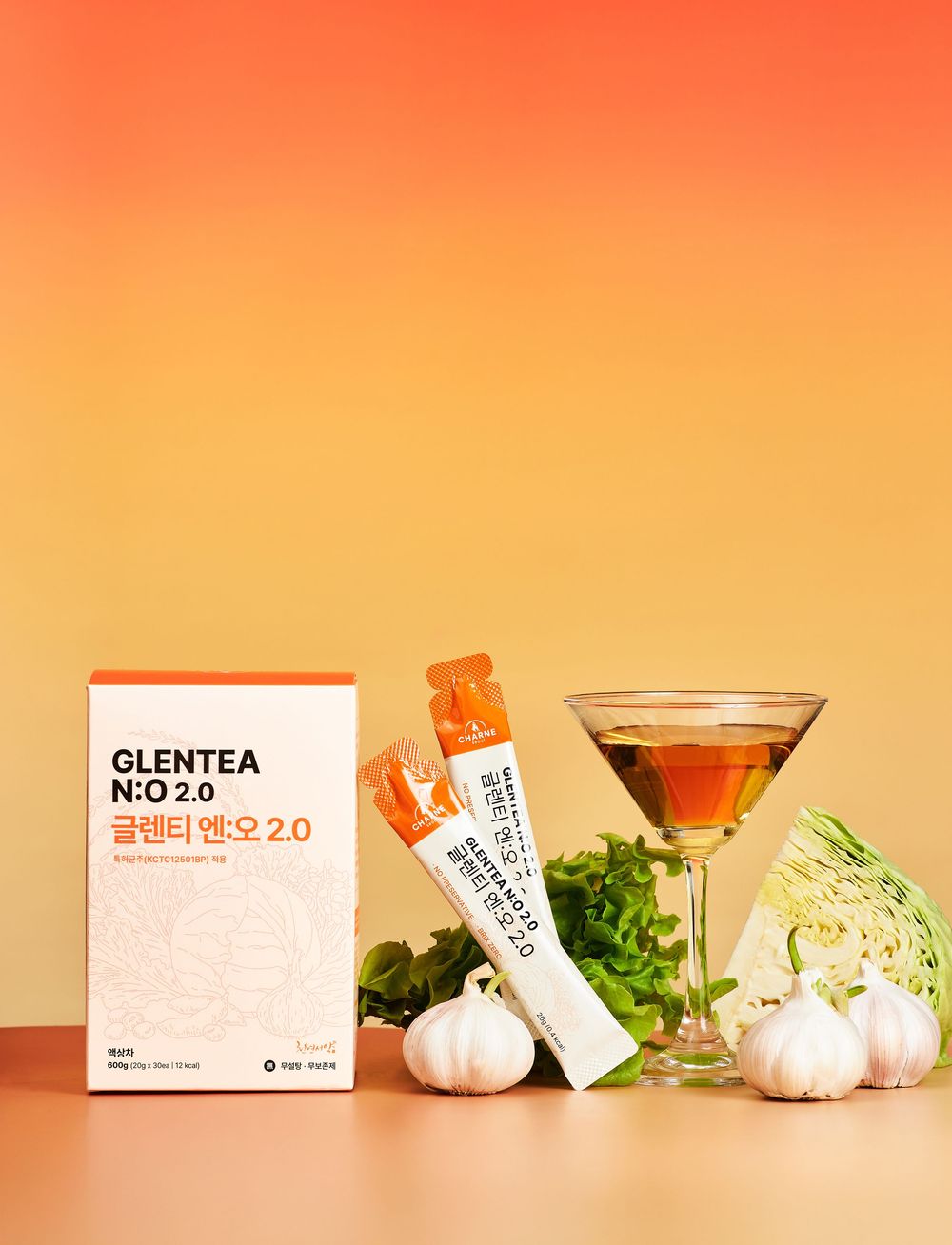 Chụp ảnh thực phẩm bổ sung collagen nền cam cùng nguyên liệu tự nhiên