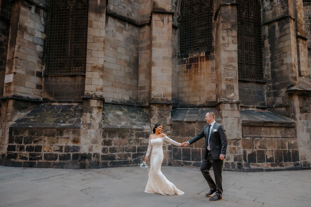 Loving embrace Birth façade autumn morning Anniversary photoshoot Barcelona BarcelonaLoversPH