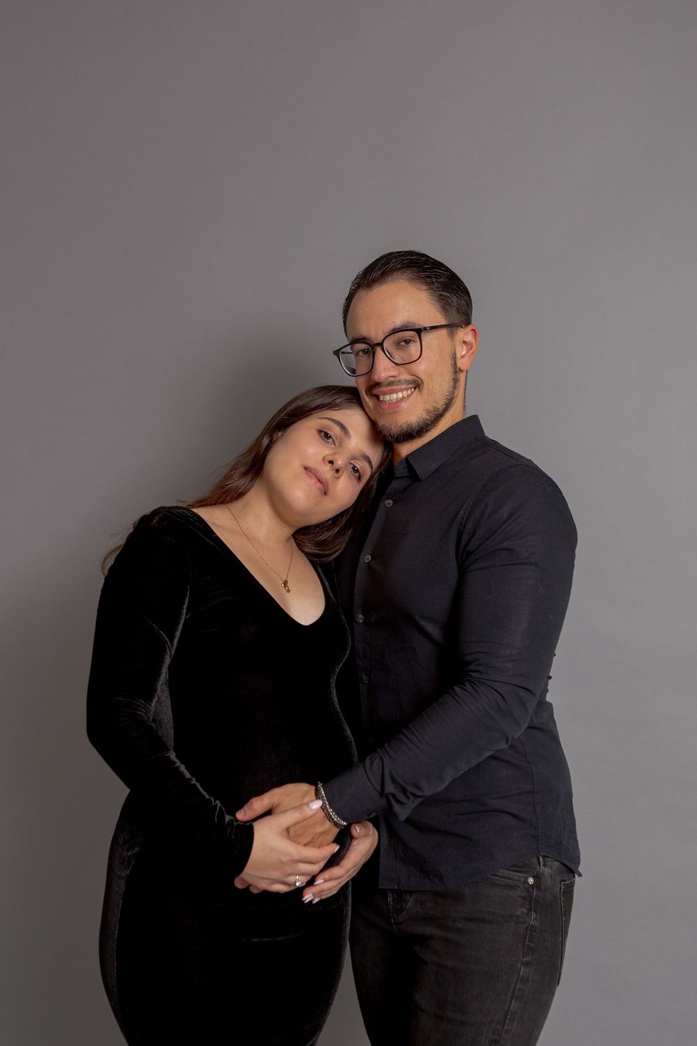 Sessão de Gravidez em Estúdio; Ensaio de Maternidade; Fotos de grávida; sessões fotográficas em estúdio profissional; Estúdio de Fotográfico