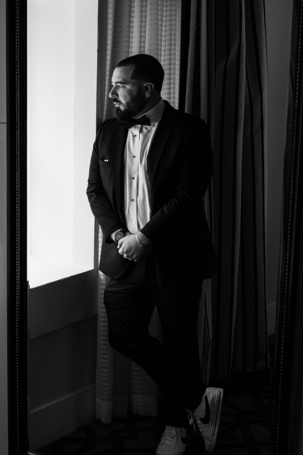 Kristi + EJ | Kimpton Hotel Monaco DC | © Carly Arnwine Photography