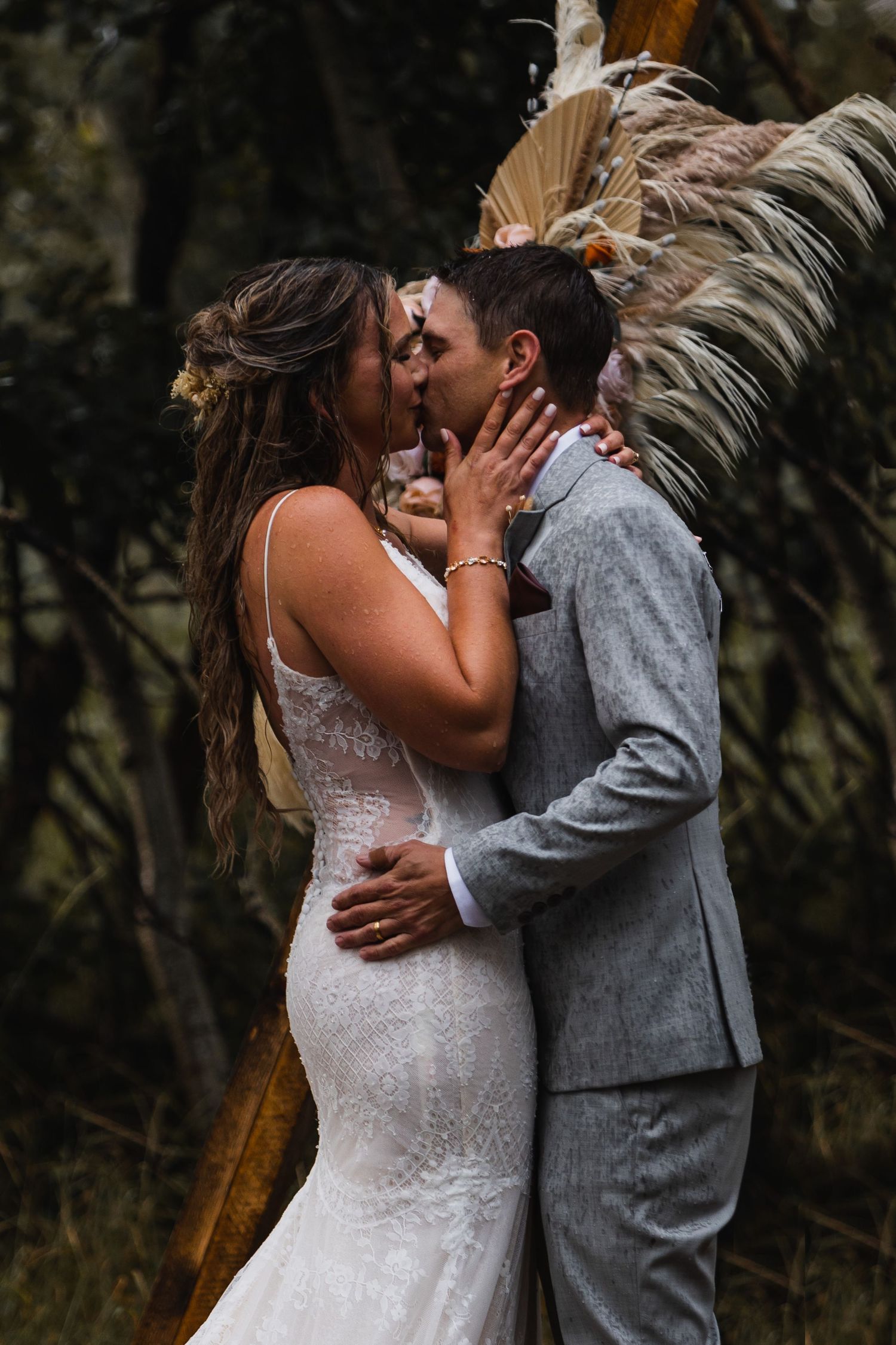 Alberta.Calgary.Edmonton Wedding Photographer