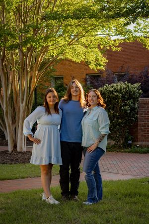 Eastern North Carolina Portrait Photographer specializing in solos, families, milestones, and mini sessions with true-to-life color.