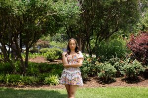 Eastern North Carolina Portrait Photographer specializing in solos, families, milestones, and mini sessions with true-to-life color.
