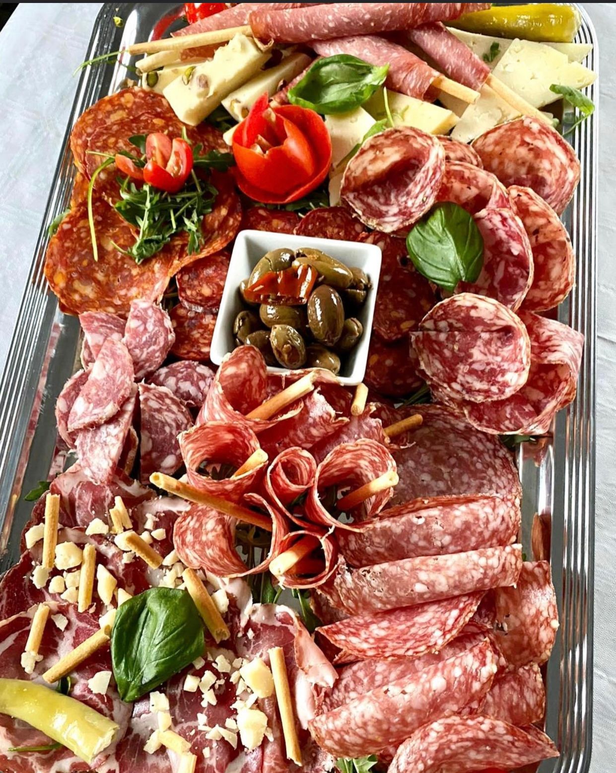 Difonzo Eat & Market in Isernhagen-Altwarmbüchen
Catering-Service mit authentischer italienischer Küche
Partyplatten