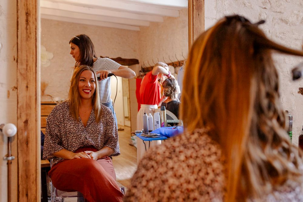 Coiffure de la mariée par l'Hair au Naturel au Logis de La Grosse Pierre