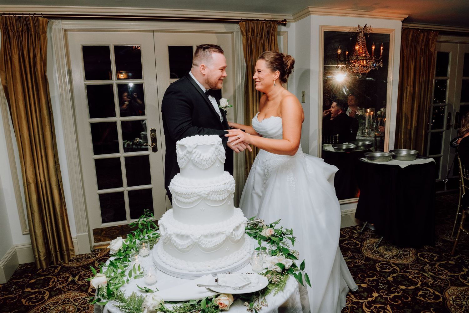 Romantic winter wedding at Olde Mill Inn in Basking Ridge, NJ. See timeless wedding photos and get inspiration for your New Jersey wedding.