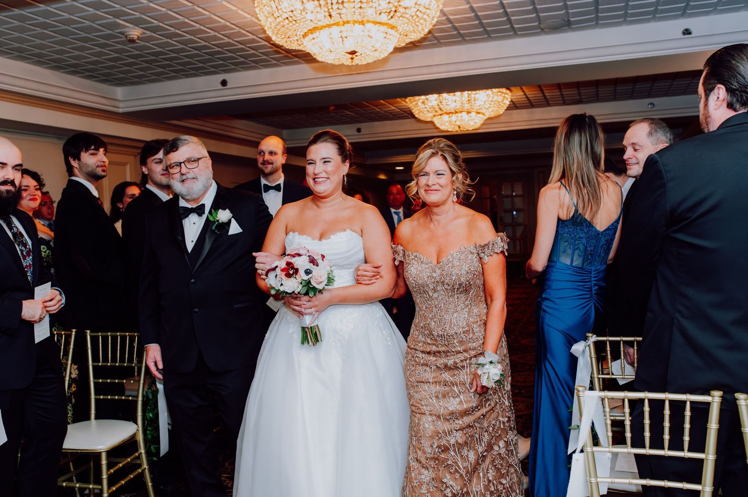 Romantic winter wedding at Olde Mill Inn in Basking Ridge, NJ. See timeless wedding photos and get inspiration for your New Jersey wedding.