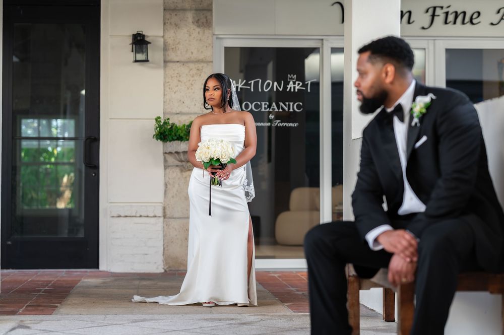 Intimate wedding portraits in South Florida with natural light and soft tones