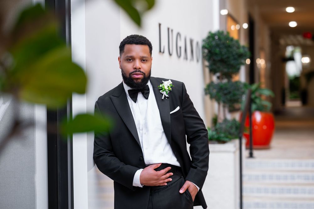 Groom portrait in West Palm Beach on wedding day in classic attire