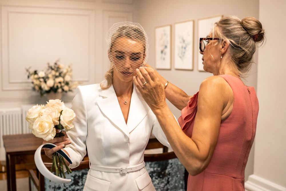 LONDON WEDDING PHOTOGRAPHY CHELSEA OLD TOWN HALL