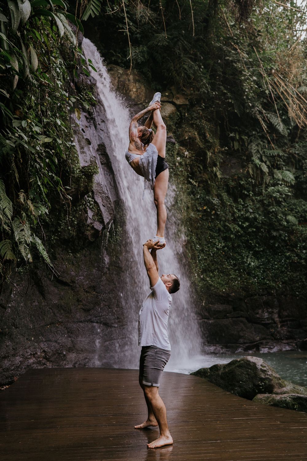 Bali couple photography services at Ulu Petanu Waterfall in Ubud.