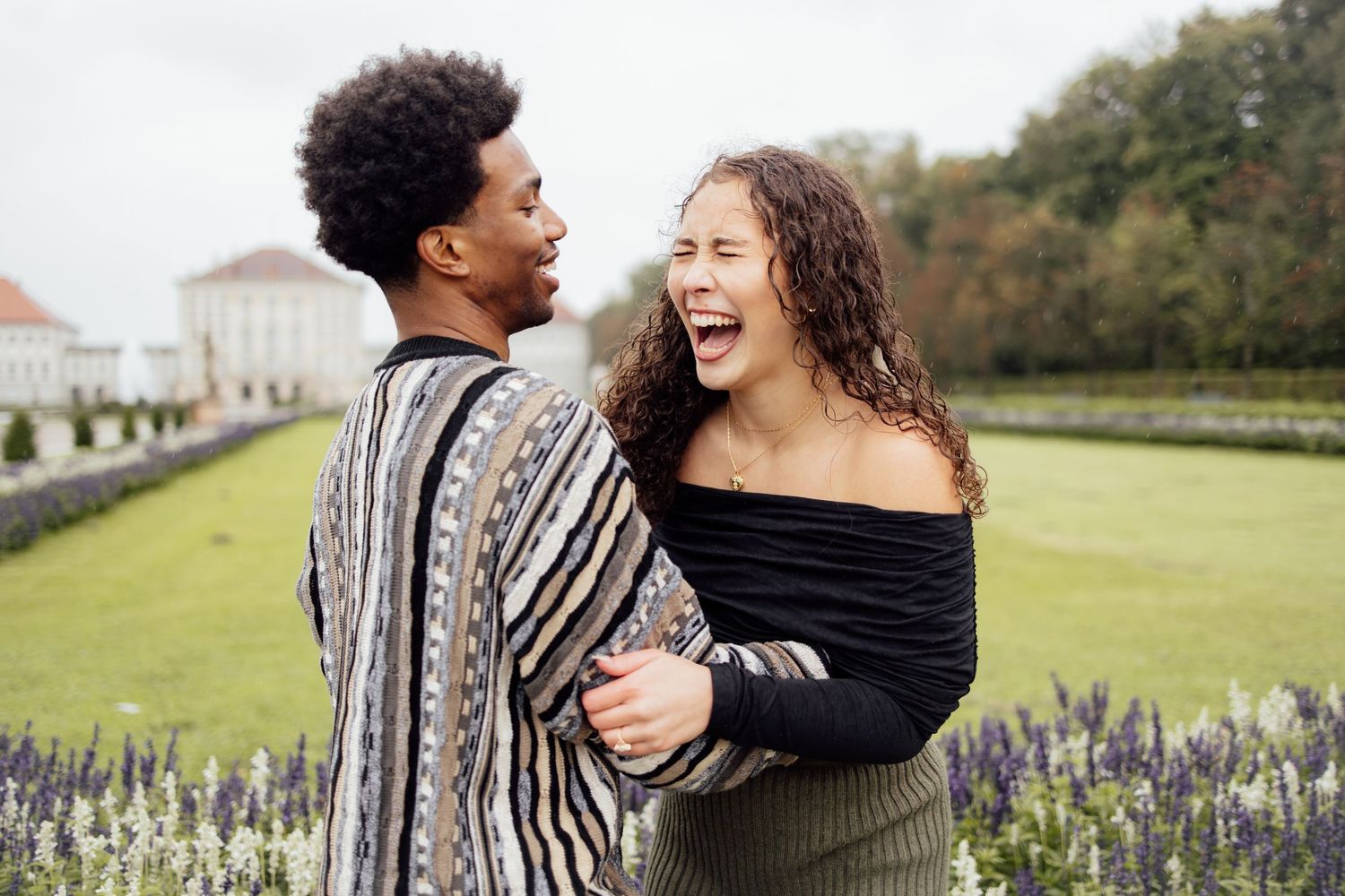 Proposal at Nymphenburg palace, Munich Elopement Photographer, Munich Proposal Photographer, Engagement Photography