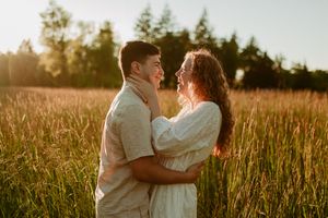 an oregon coast wedding photographer specializing in elopements and intimate weddings for adventurous, emotive couples