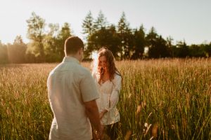 an oregon coast wedding photographer specializing in elopements and intimate weddings for adventurous, emotive couples