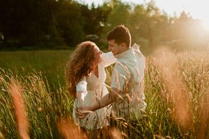 an oregon coast wedding photographer specializing in elopements and intimate weddings for adventurous, emotive couples