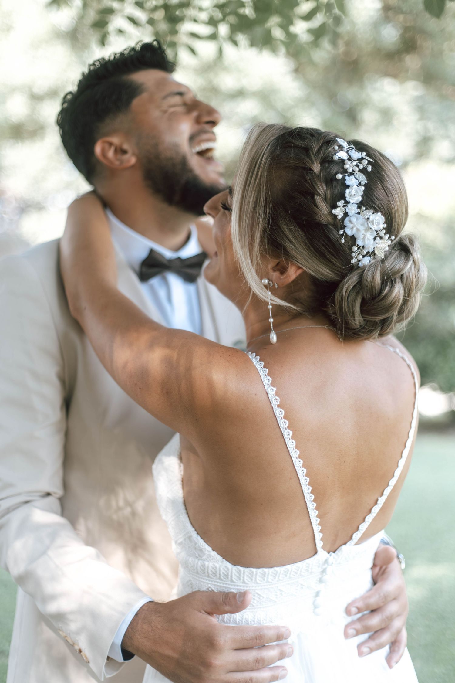 Reportage photo de mariage en Gironde capturant des instants authentiques et spontanés.