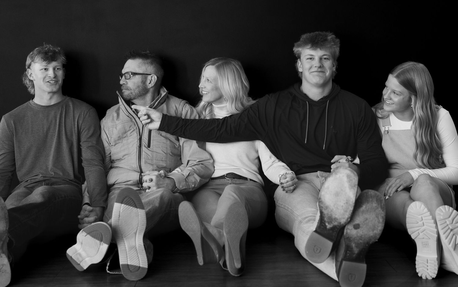 Family session at Studio Papio in Papillion, Nebraska.
