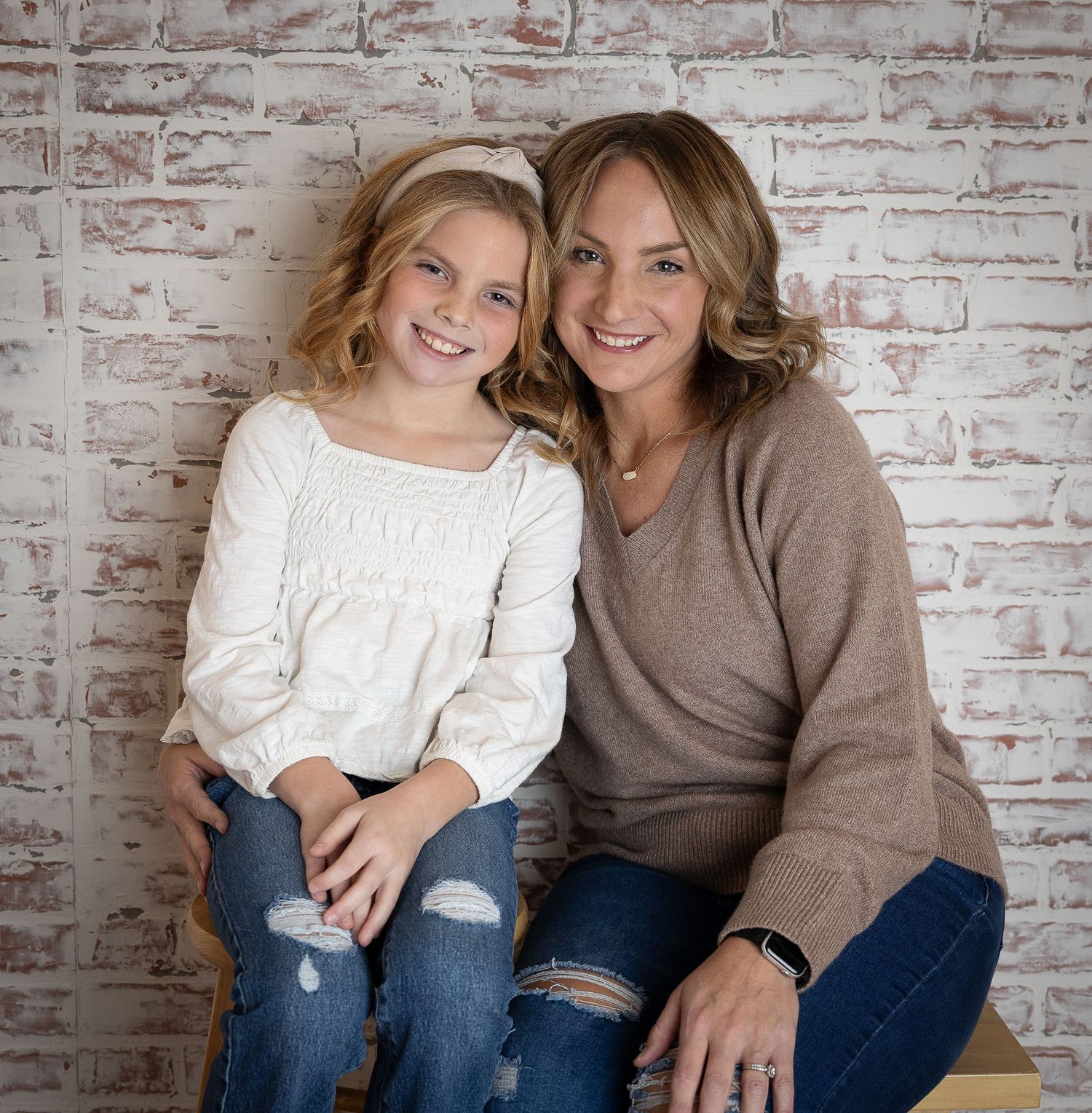 Family session at Studio Papio in Papillion, Nebraska.
