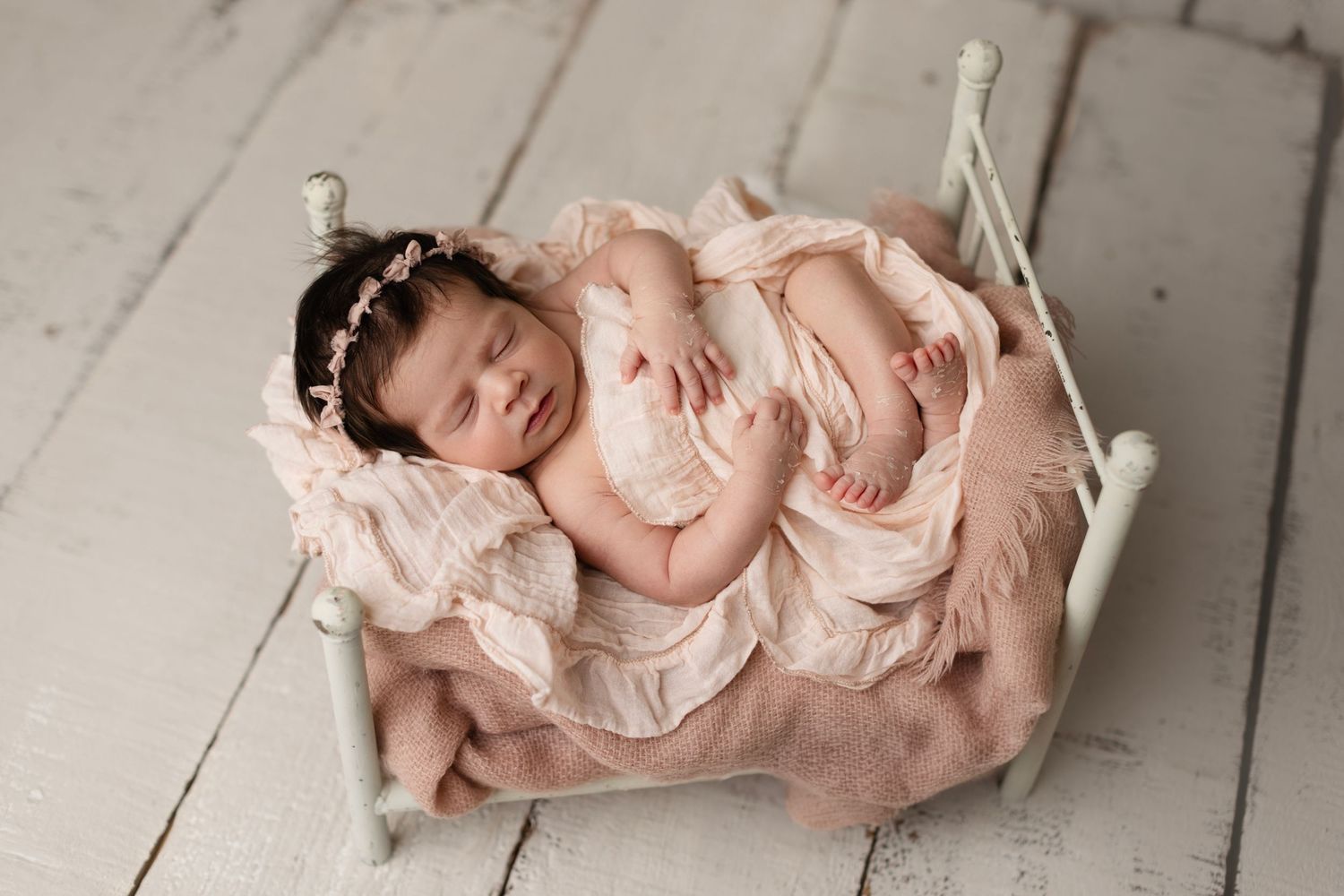 Newborn photography session, baby girl asleep on a blanket. Elizabeth Lang Photography Cloverdale Surrey Vancouver.