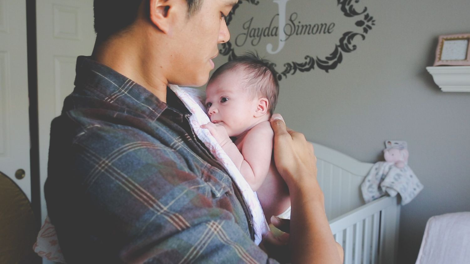 Maryrose Serac Photography - Maternity and Newborn  Photography, servicing Solano County and the SF Bay Area.  Fairfield CA