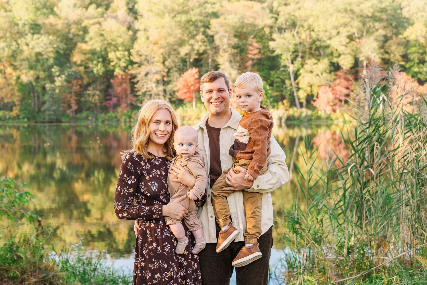 Capture timeless memories with Caroline Murray Photography, serving Ridgefield, Fairfield, Danbury, New Canaan, Wilton, and Westport, CT.