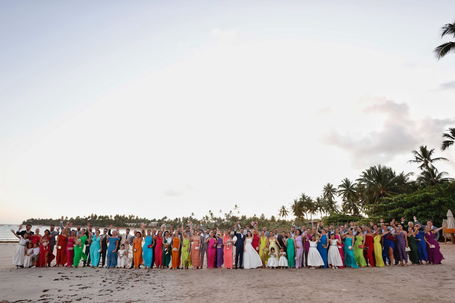 Casamento em São Miguel dos Milagres, praia linda do Hotel Boutique Tuju. Vestido de noiva e vestido de madrinhas
