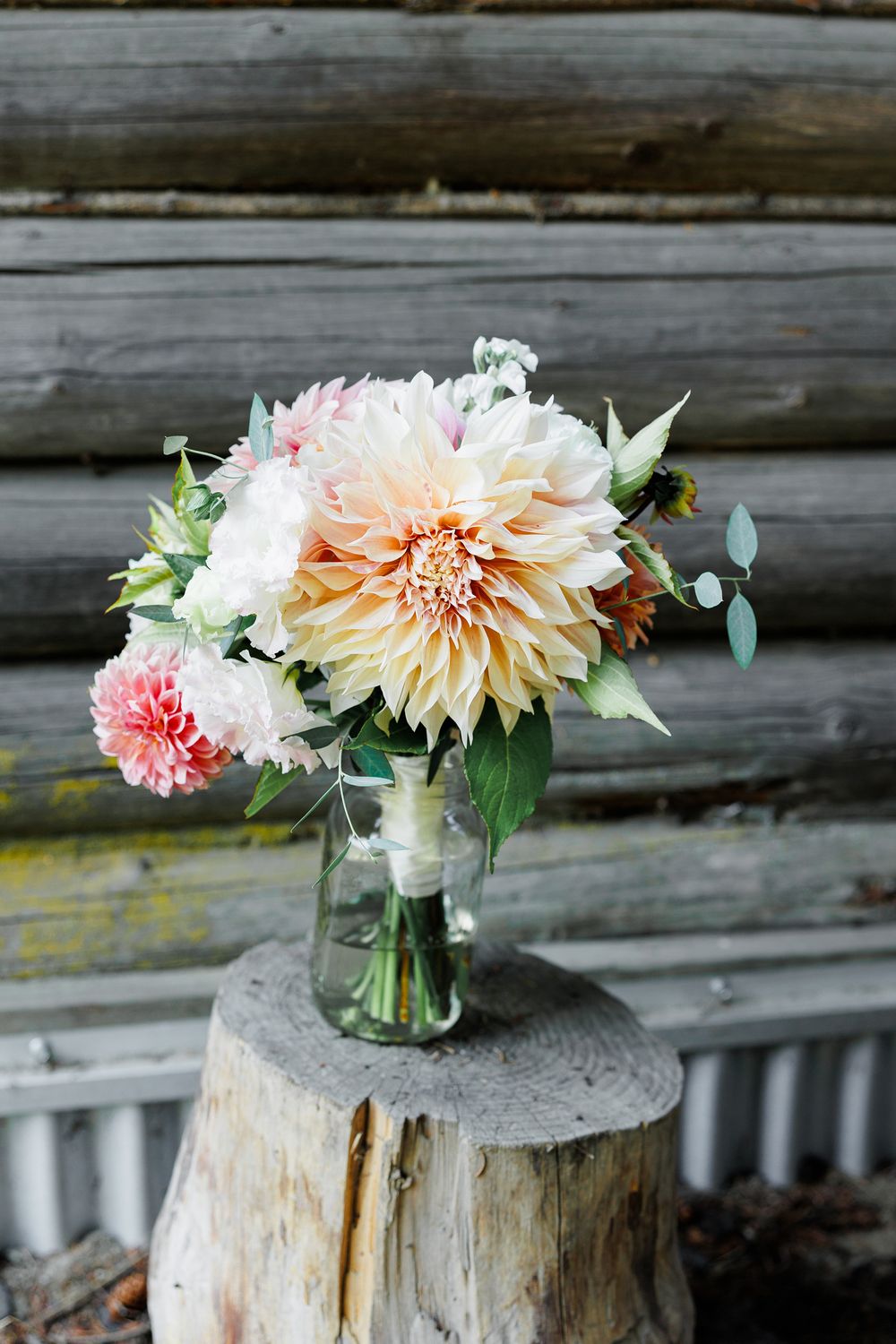 Chute Lake Wedding.  Summerland and Penticton wedding photographer.