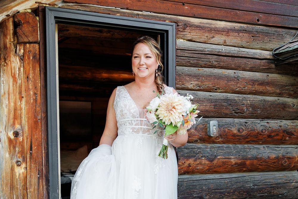 Chute Lake Wedding.  Summerland and Penticton wedding photographer.