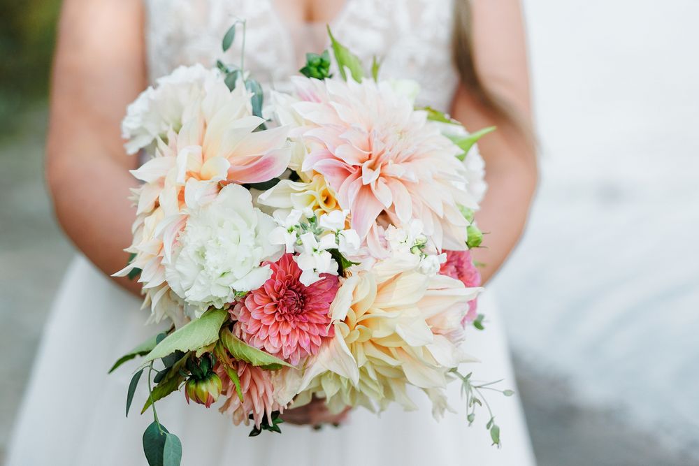 Chute Lake Wedding.  Summerland and Penticton wedding photographer.