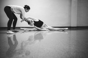 Memphis family photographer specializing in capturing authentic moments that reflect your senior. Ballerina at Crosstown Concourse.
