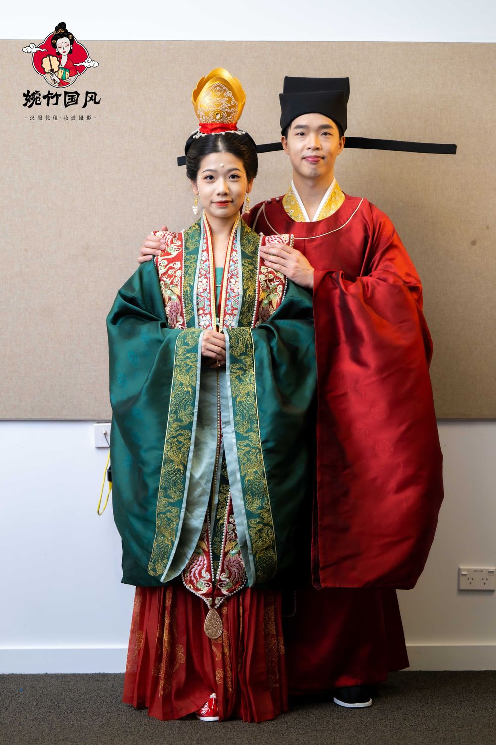 Dramatic stage photography of a traditional Hanfu fashion show featuring elegant performers, by an Auckland event photographer.