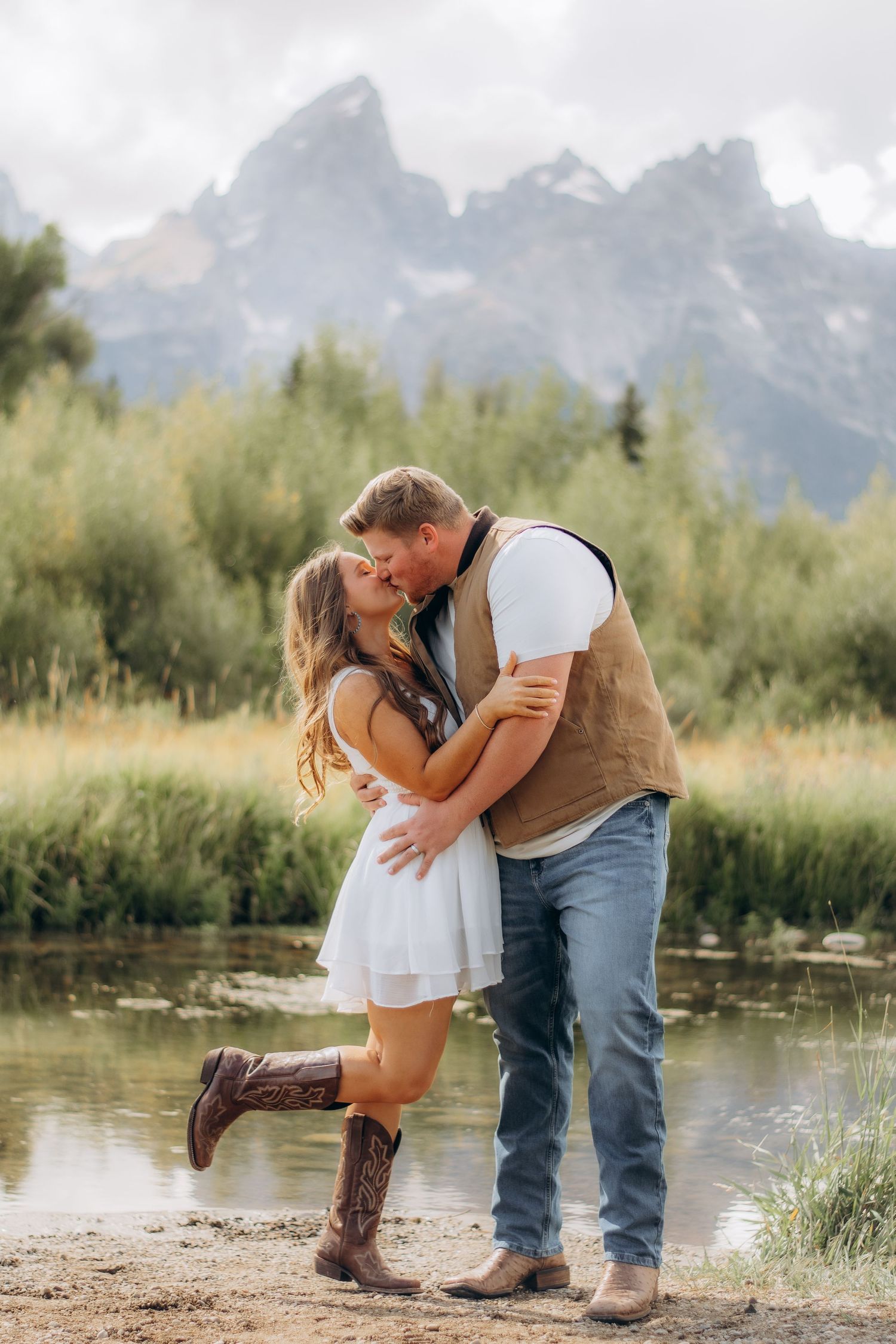 Jackson hole engagement photoshoot
