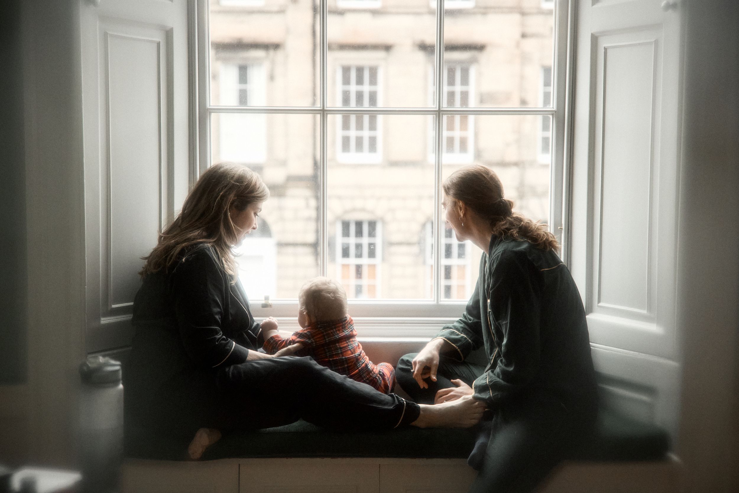 Maternity and Newborn photographer & videographer in Edinburgh, Glasgow and Fife
