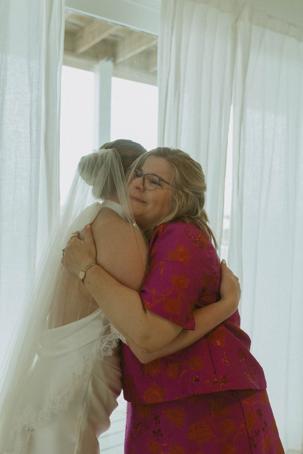 documentary wedding photographer