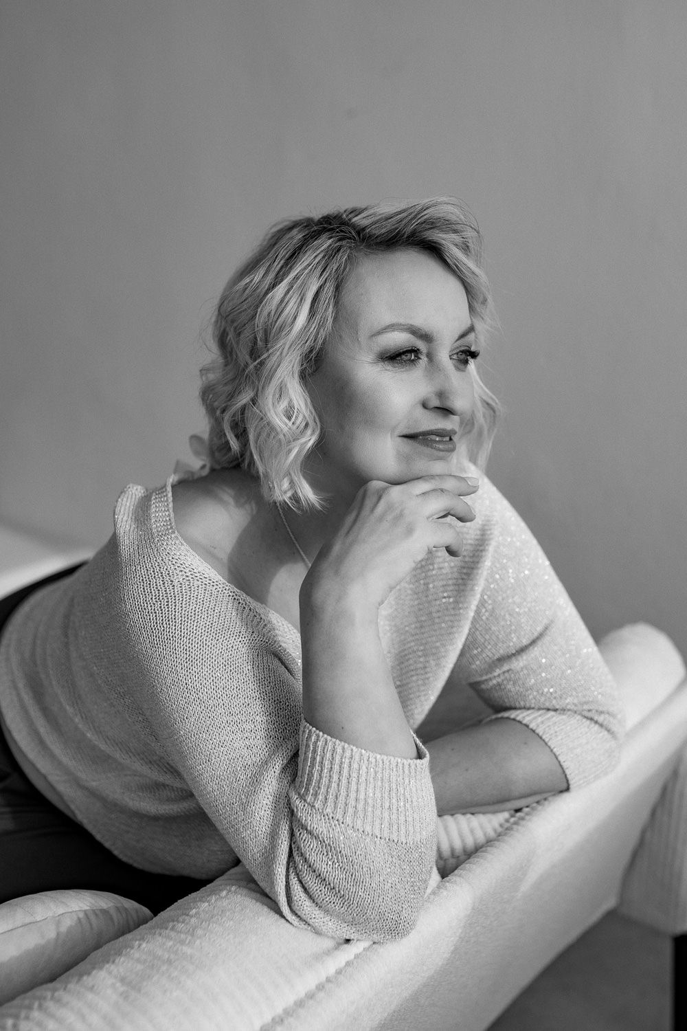 Žena po 50 letech má co vyprávět. Je čas to zaznamenat tak, jak si to zaslouží. Portrétní focení žen nejen v Pardubicíh a a Hradci Králové.