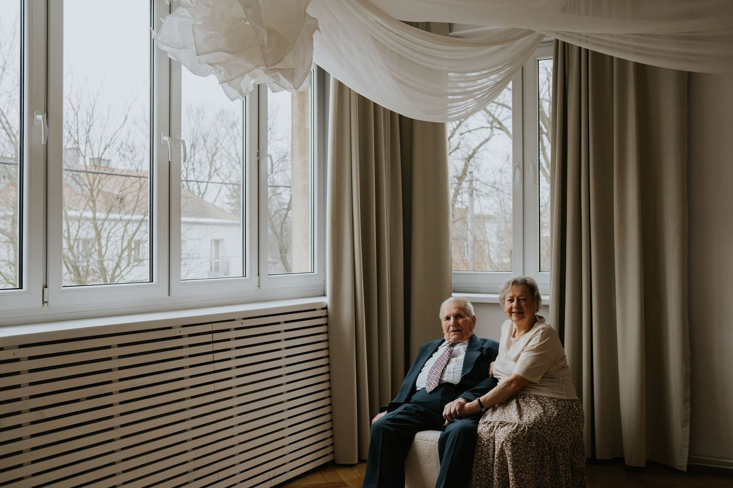 Rodzinna sesja zdjęciowa pokoleniowa Katowice sesja rodzinna w studiu fotograf Katowice fotograf Śląsk zdjęcia rodzinne z dziadkami sesja