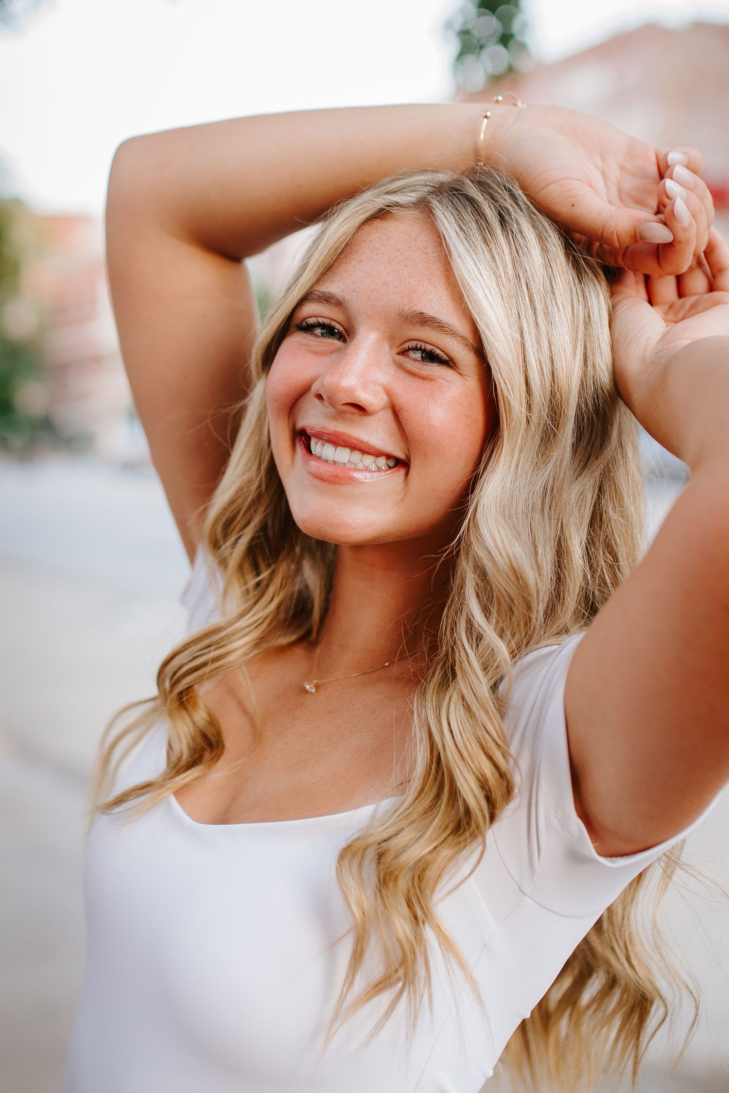 Senior pictures in downtown Wichita Kansas by Photographer Jessica Nadine Photography