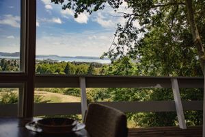 Professional commercial, real estate, Airbnb, holiday let, business, product, and branding photography in Rotorua & Bay of Plenty.