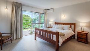 Professional commercial, real estate, Airbnb, holiday let, business, product, and branding photography in Rotorua & Bay of Plenty.