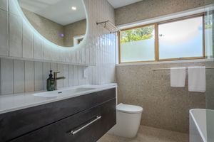 Professional commercial, real estate, Airbnb, holiday let, business, product, and branding photography in Rotorua & Bay of Plenty.