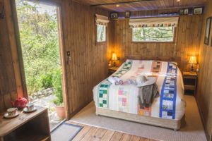 Professional commercial, real estate, Airbnb, holiday let, business, product, and branding photography in Rotorua & Bay of Plenty.