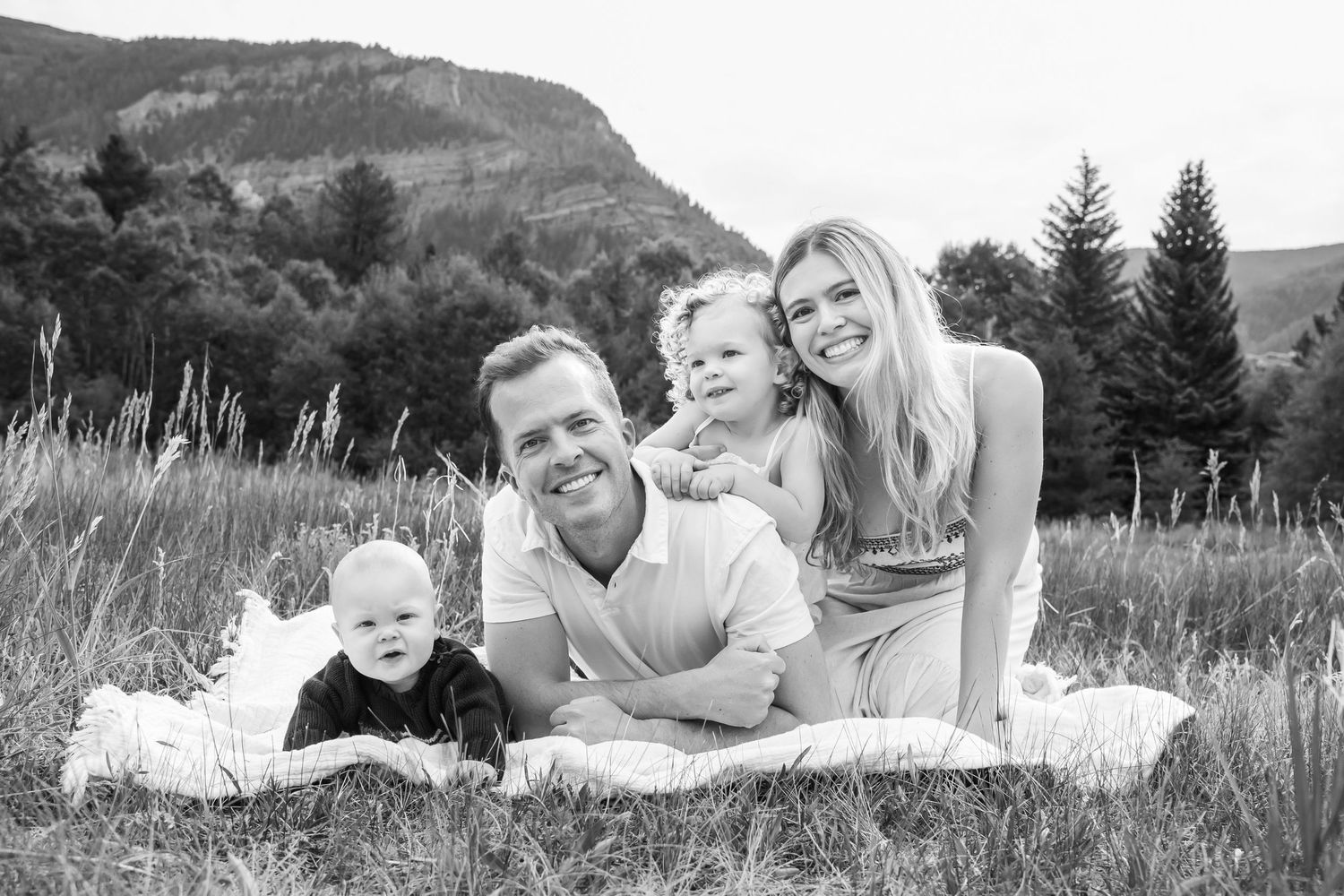 Cute Vail family photos