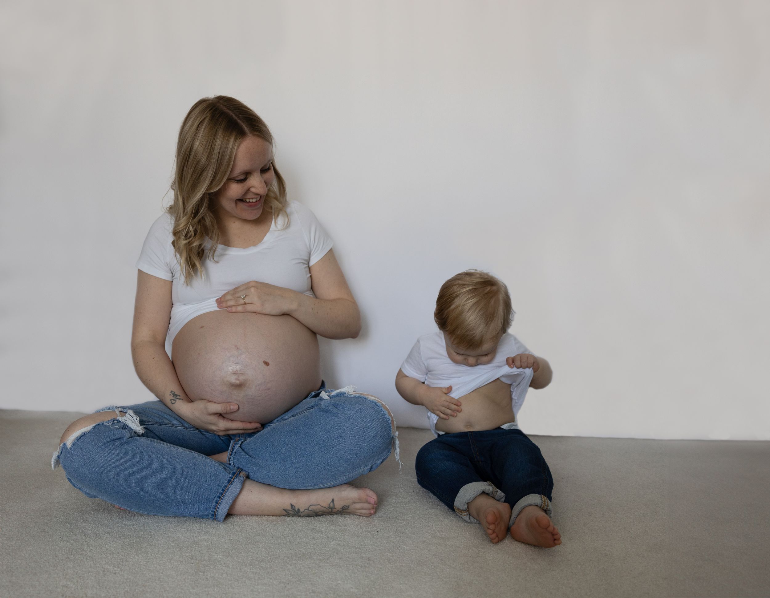 maternity session. maternity photography in the GTA. Toronto maternity photographer.