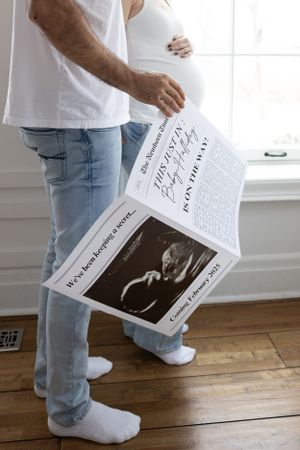 Brampton maternity photography. Ruby Manor maternity photographer. Toronto maternity photos. Toronto expecting parents.