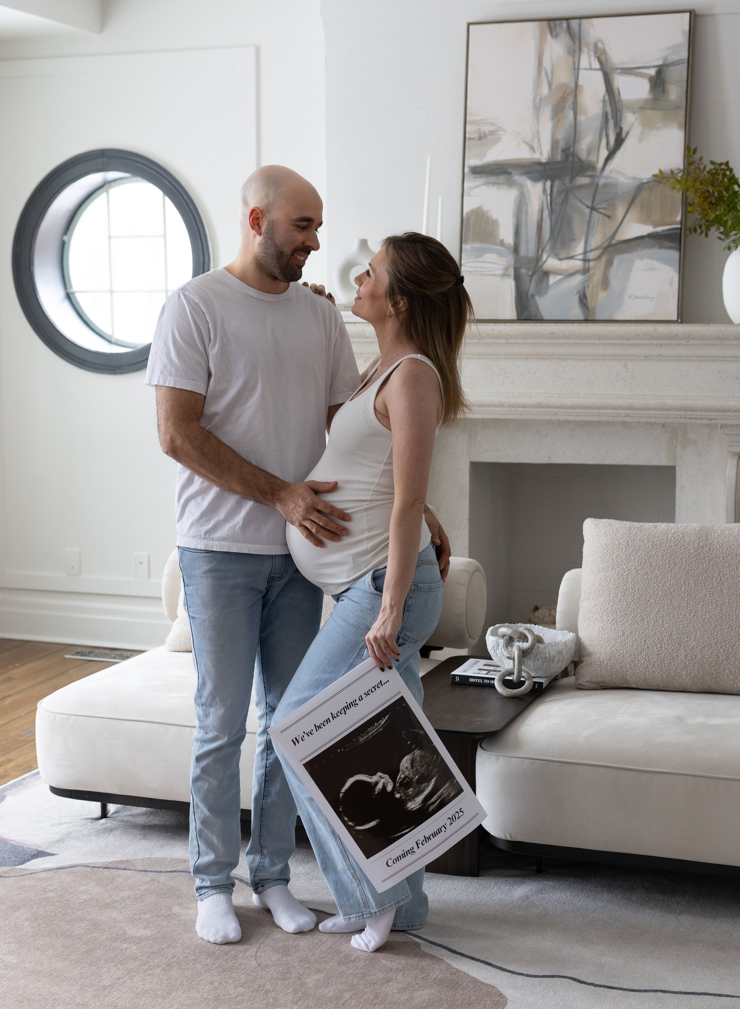 Brampton maternity photography. Ruby Manor maternity photographer. Toronto maternity photos. Toronto expecting parents.