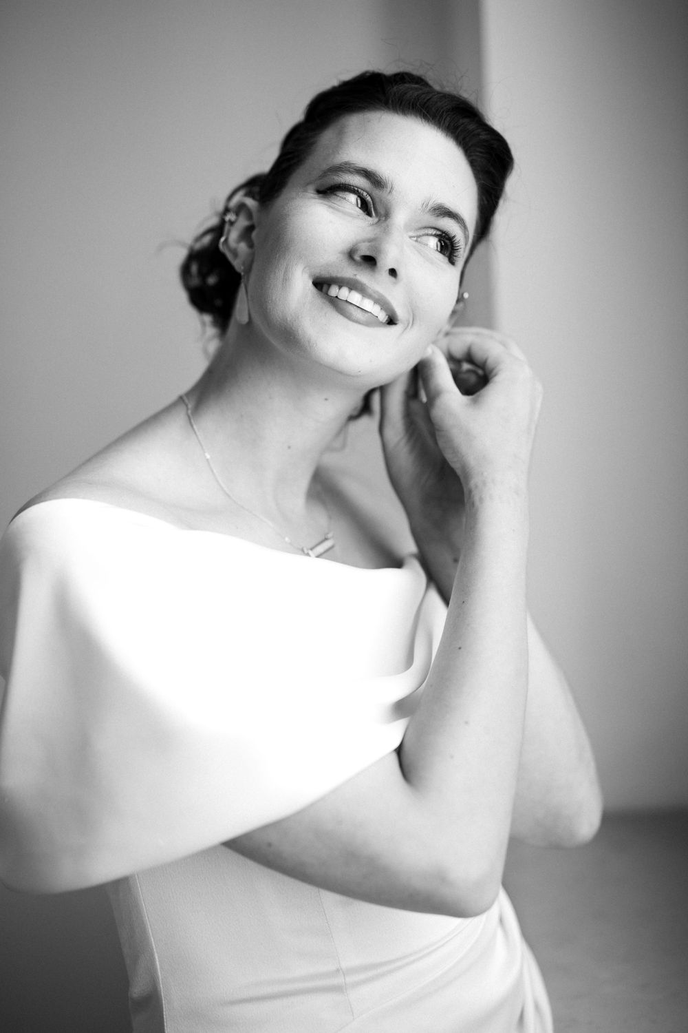 American bride in Italy black and white