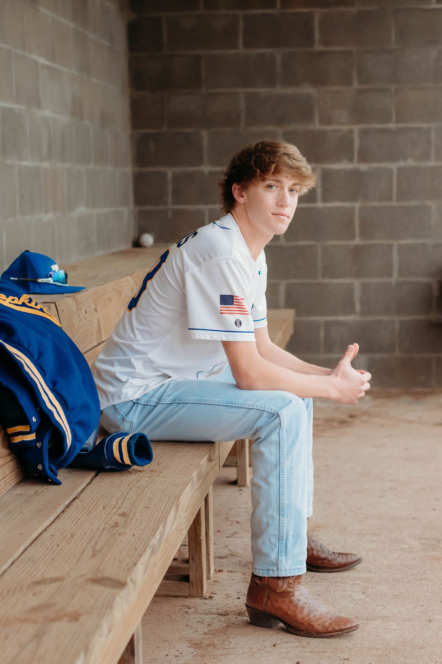 Baseball themed senior outdoor portrait session